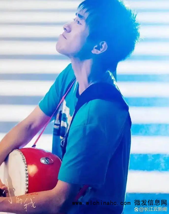 易烊千玺获金鸡奖最佳男主角