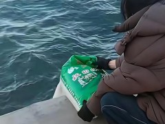 辽宁多人疑往海里放生大米 浪费粮食引争议[推荐]